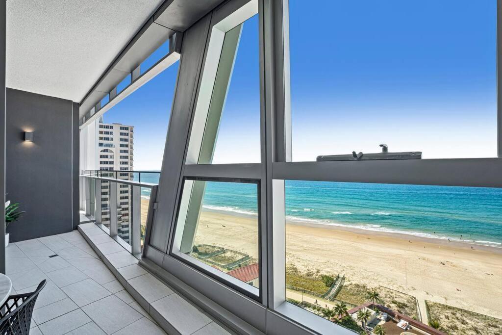 Luxury Jewel Beachfront King